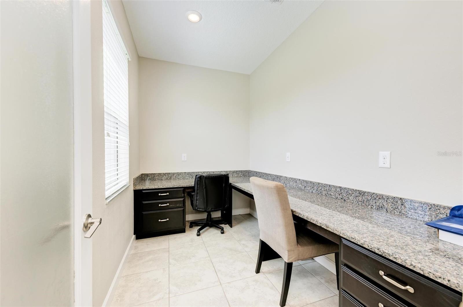 10068 VICTORY GALLOP LOOP