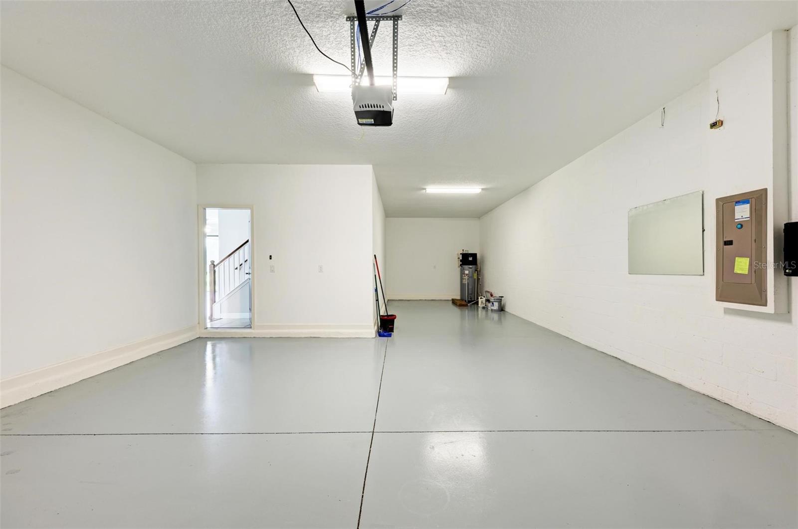 10068 VICTORY GALLOP LOOP