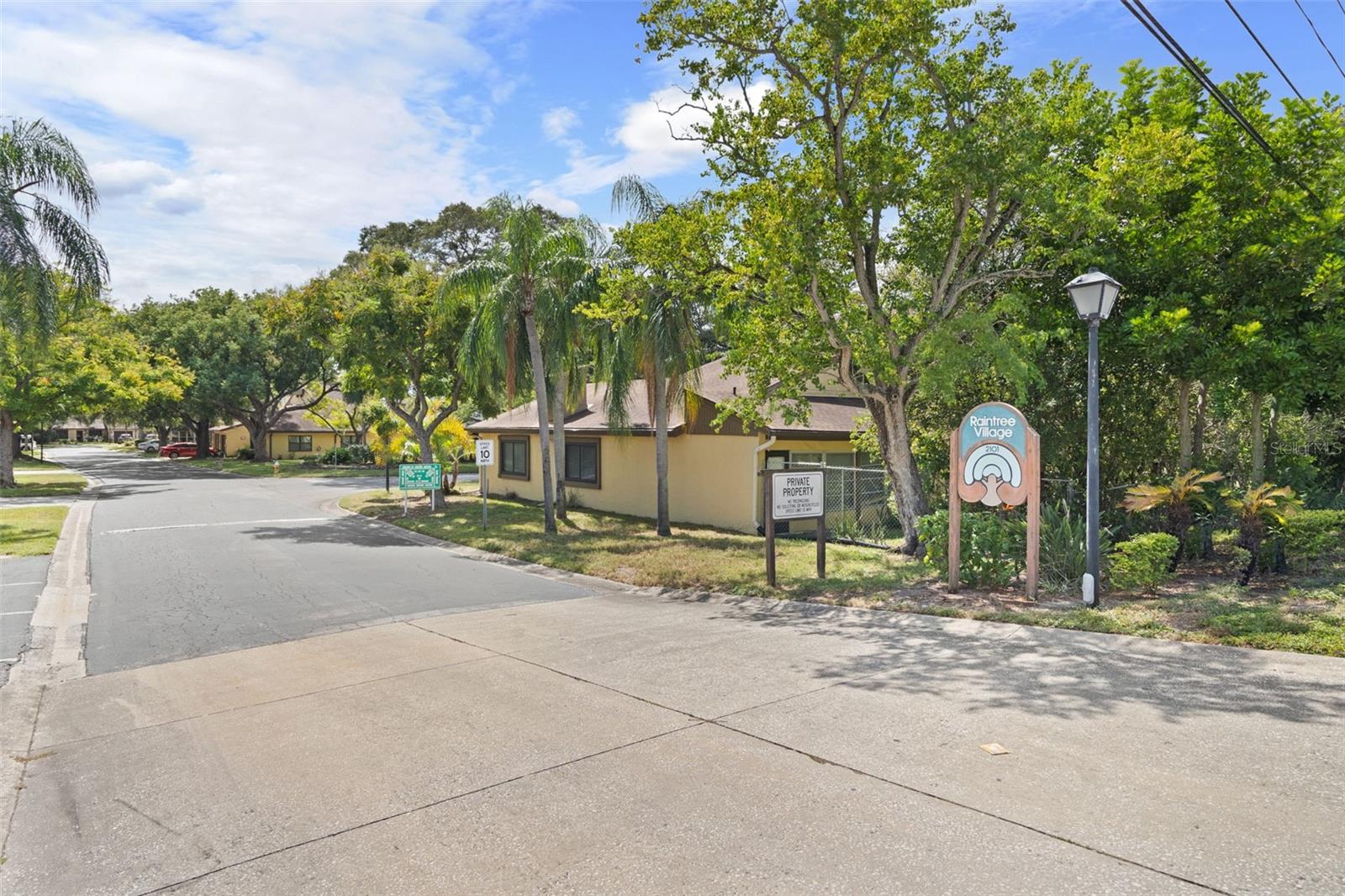 2101 SUNSET POINT RD #203