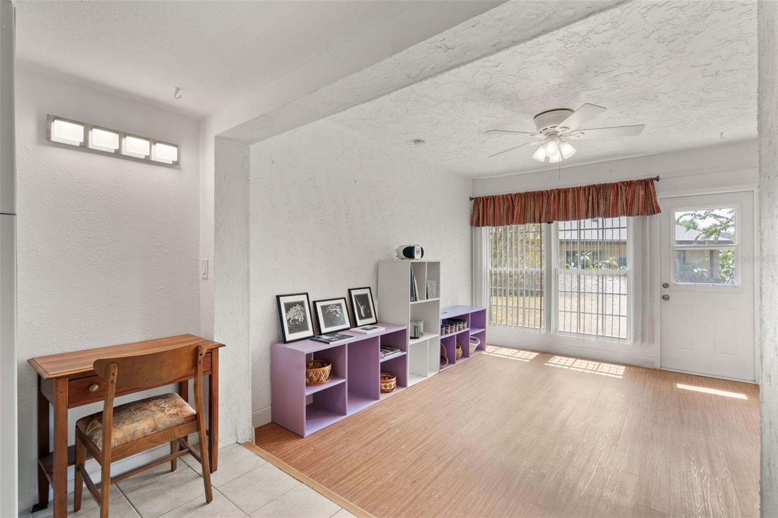 2101 SUNSET POINT RD #203