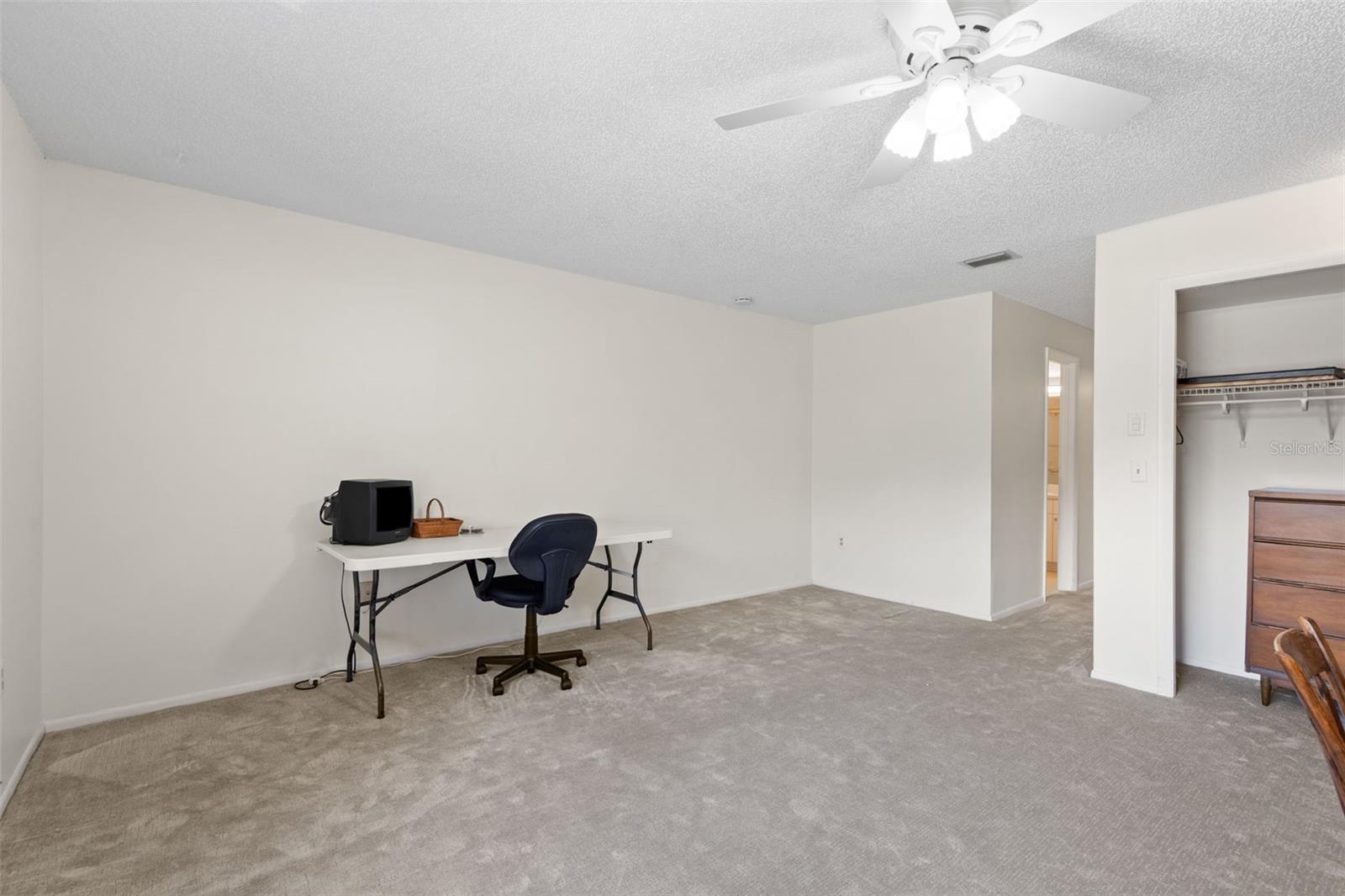 2101 SUNSET POINT RD #203