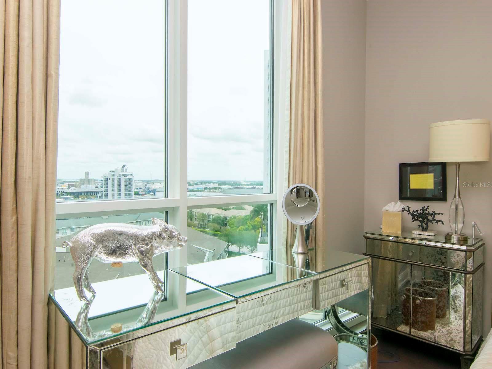 450 KNIGHTS RUN AVE #1107