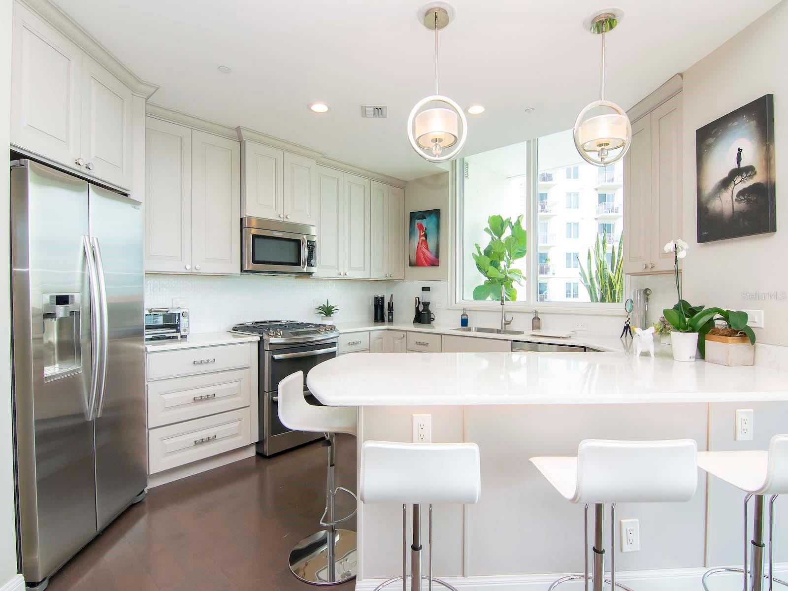 450 KNIGHTS RUN AVE #1107