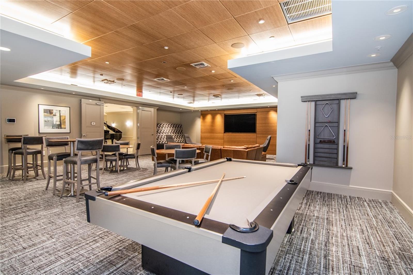 450 KNIGHTS RUN AVE #1107