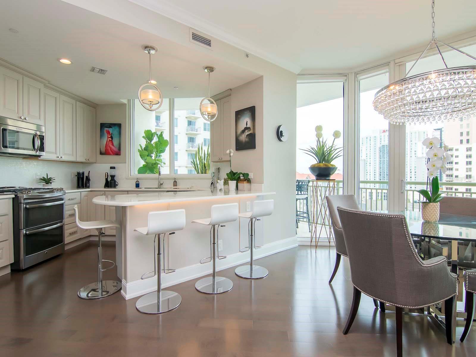 450 KNIGHTS RUN AVE #1107