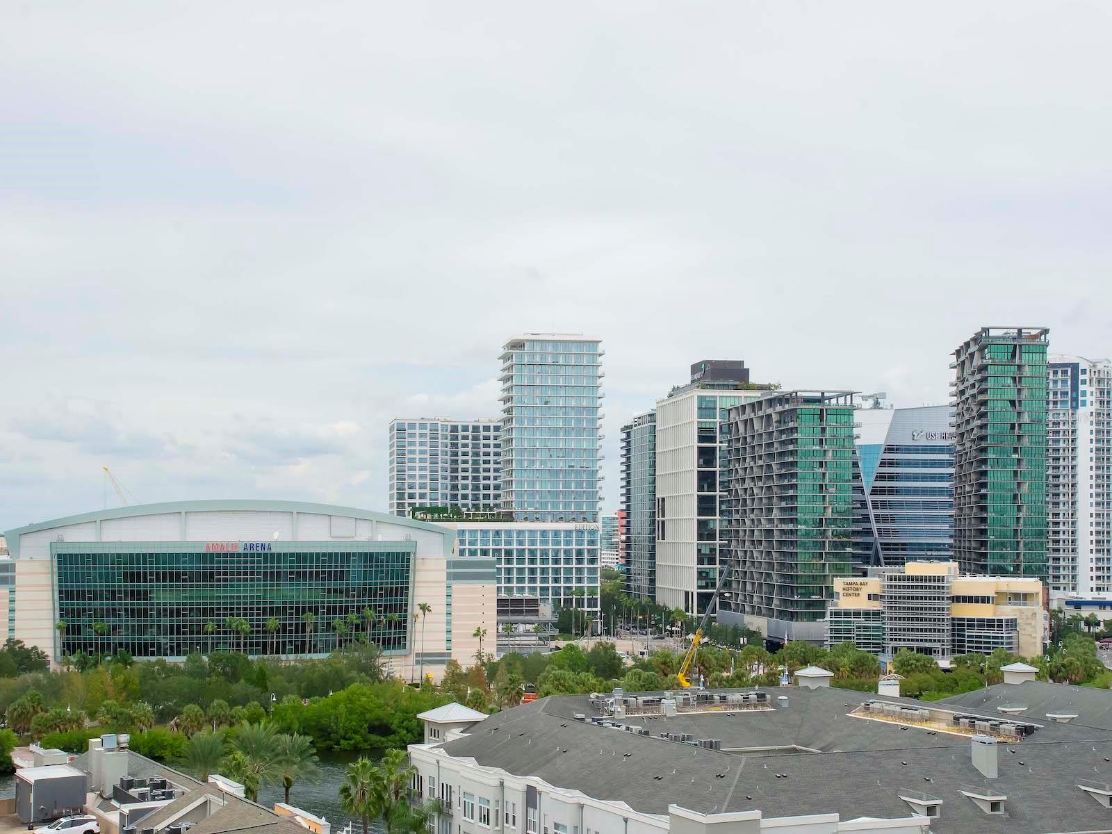 450 KNIGHTS RUN AVE #1107