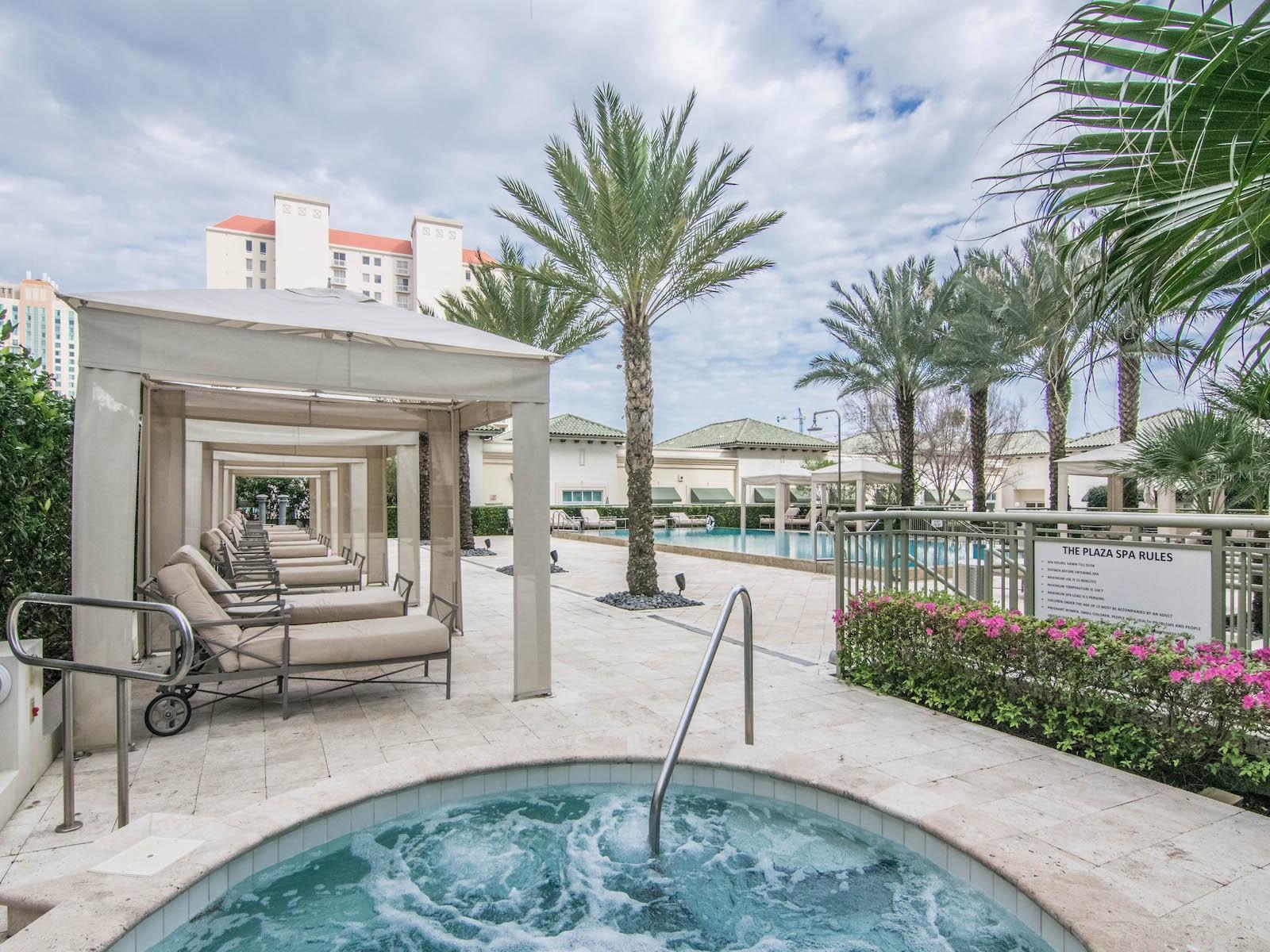 450 KNIGHTS RUN AVE #1107