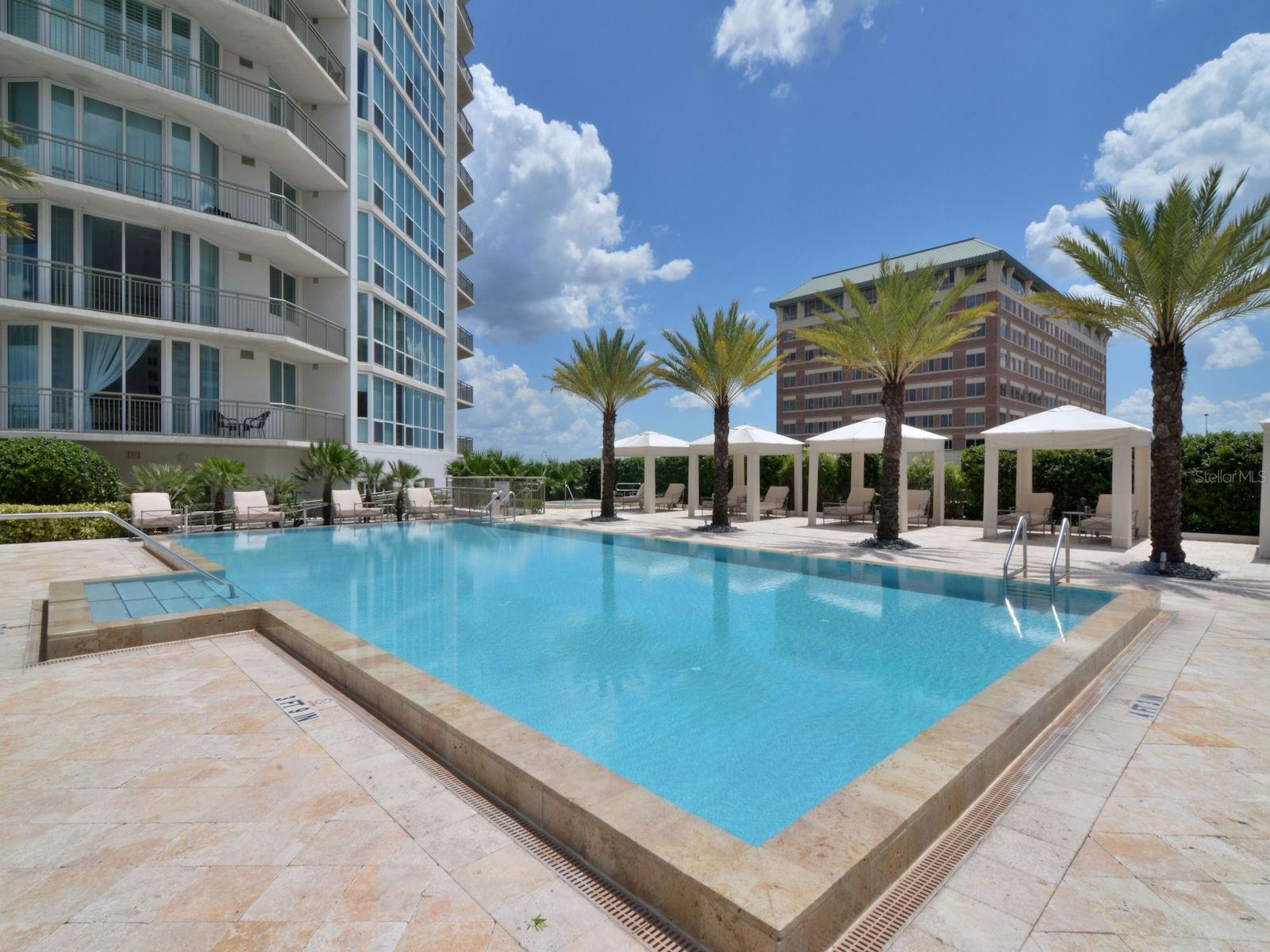 450 KNIGHTS RUN AVE #1107