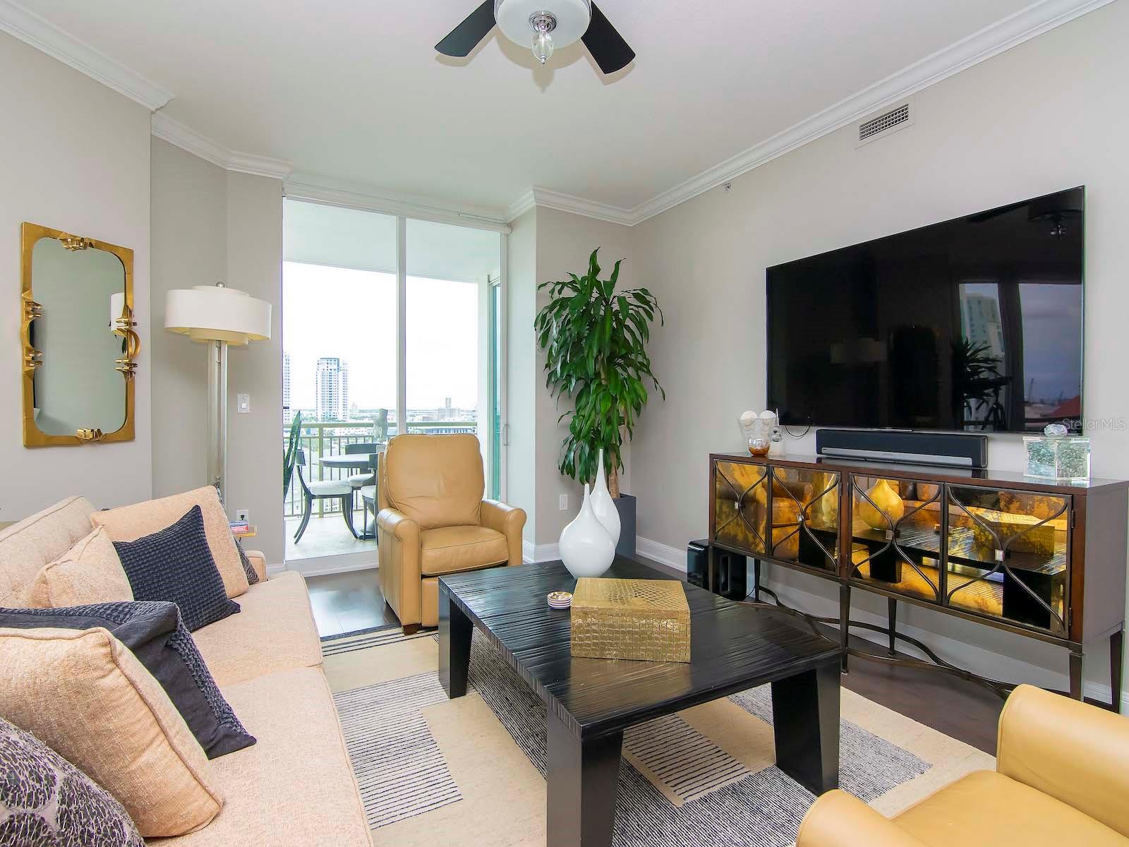 450 KNIGHTS RUN AVE #1107