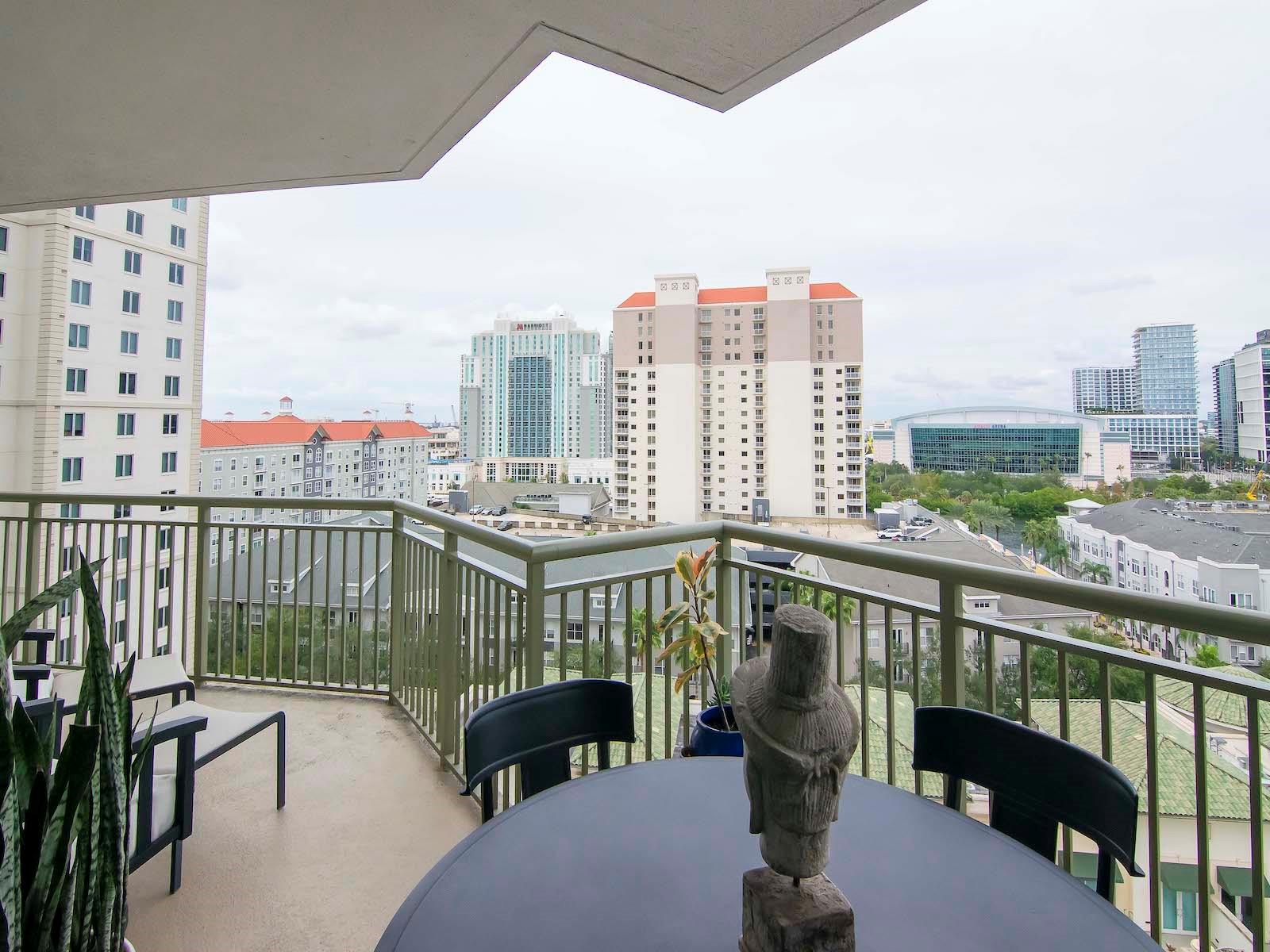 450 KNIGHTS RUN AVE #1107