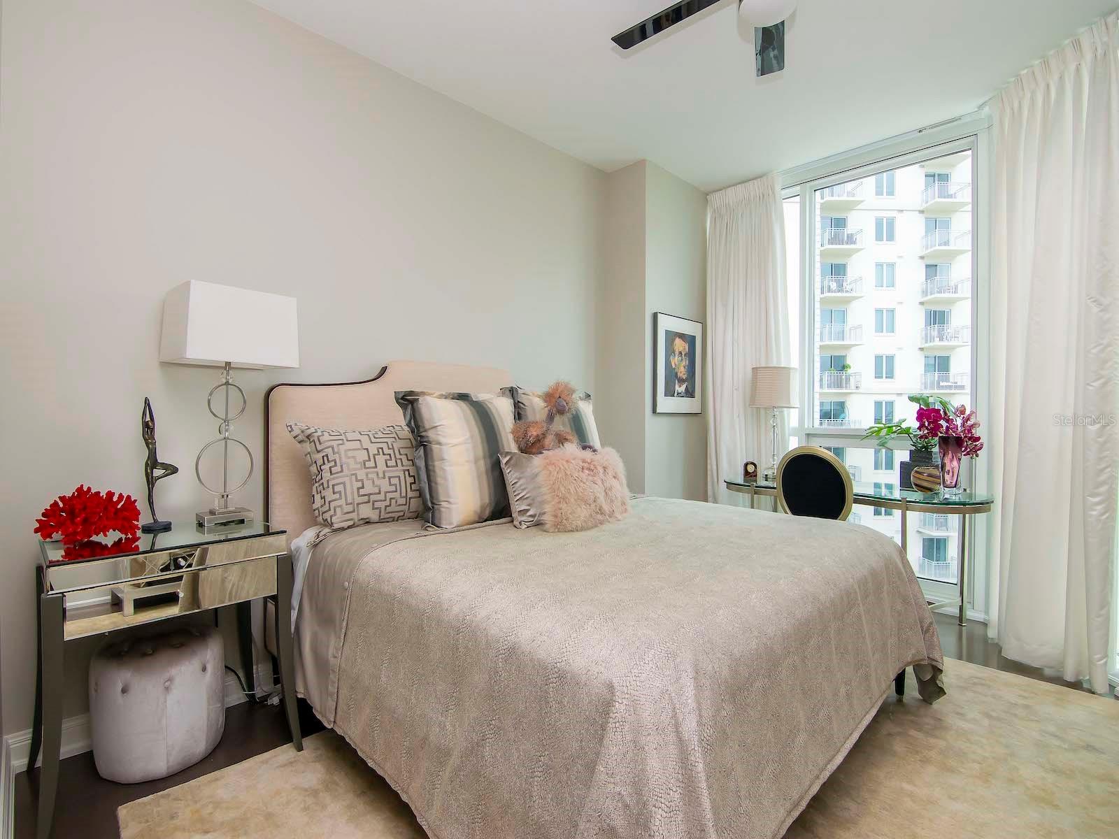 450 KNIGHTS RUN AVE #1107