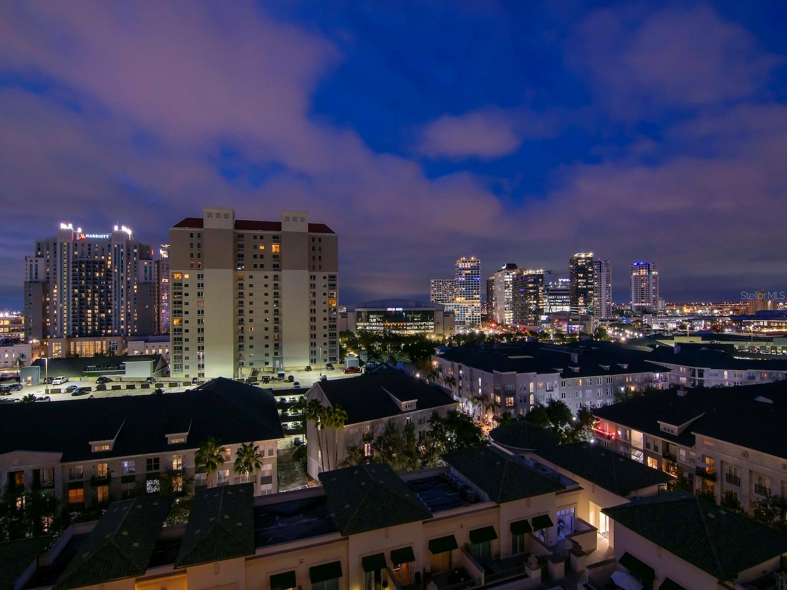 450 KNIGHTS RUN AVE #1107