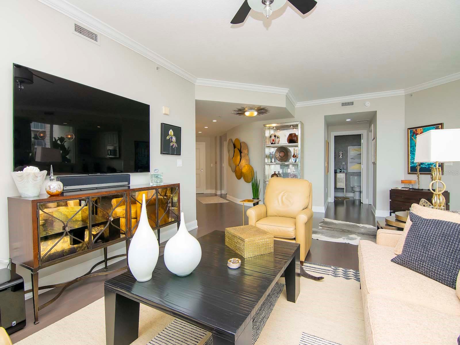 450 KNIGHTS RUN AVE #1107