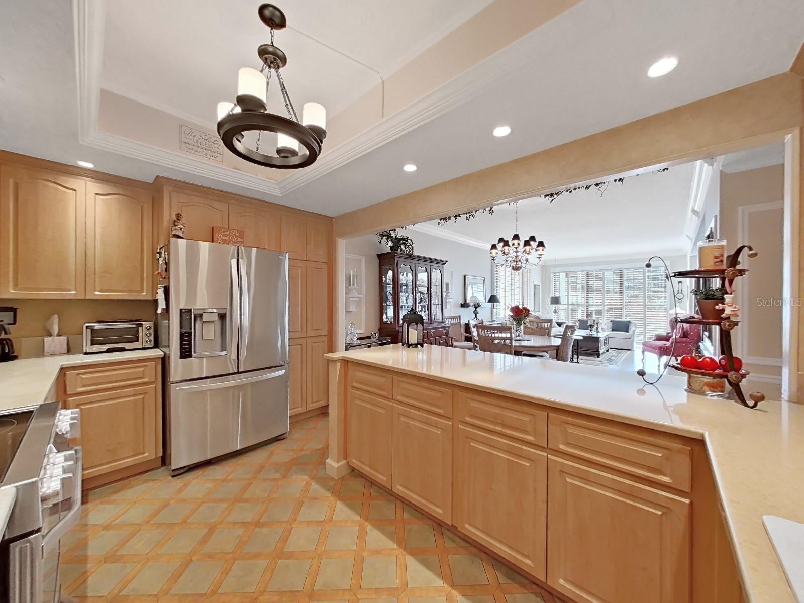 8 BELLEVIEW BLVD #405