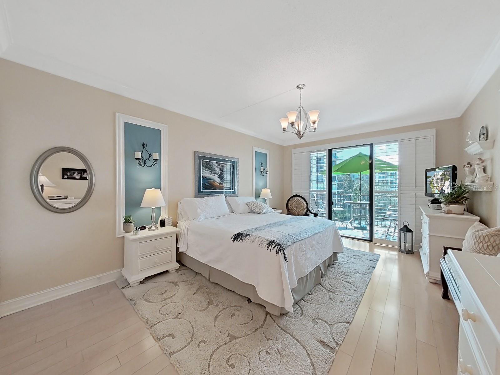 8 BELLEVIEW BLVD #405