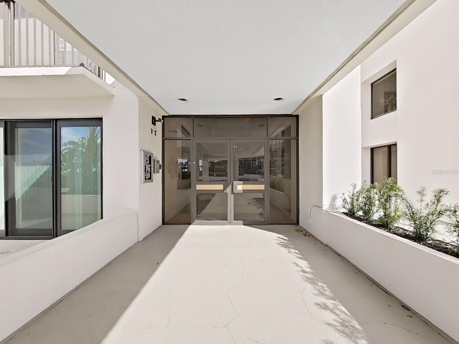 8 BELLEVIEW BLVD #405