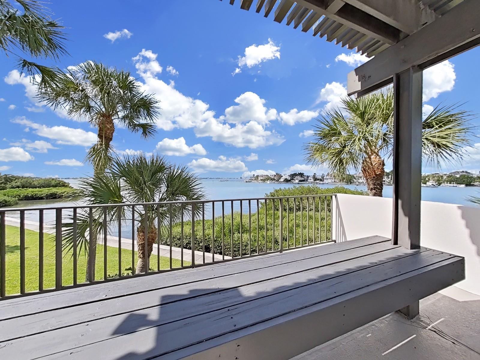 8 BELLEVIEW BLVD #405