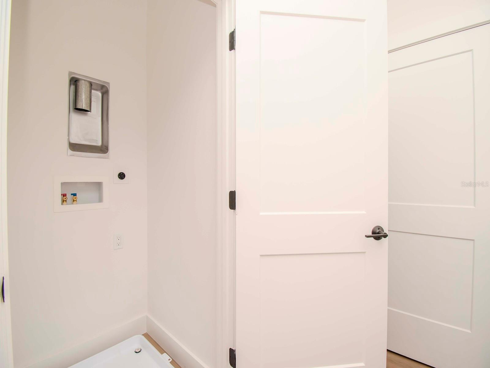 6235 S MANHATTAN AVE #11