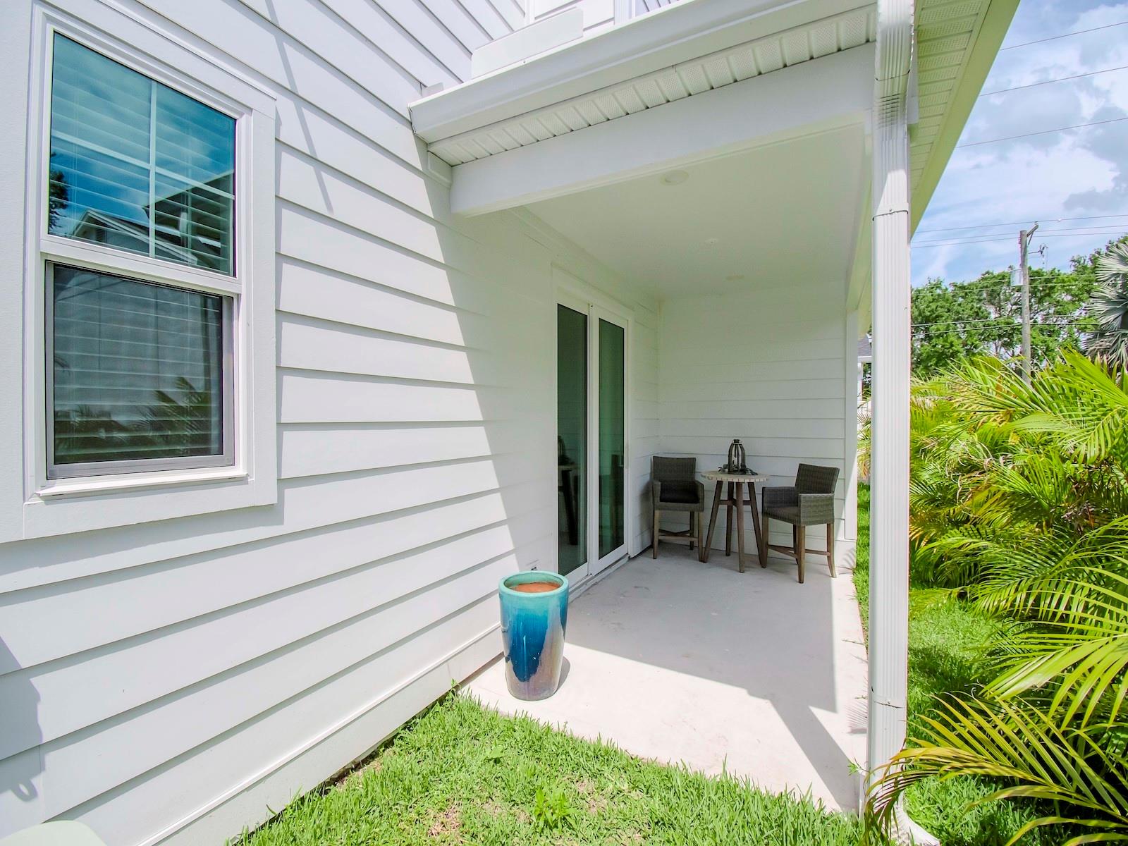 6235 S MANHATTAN AVE #11