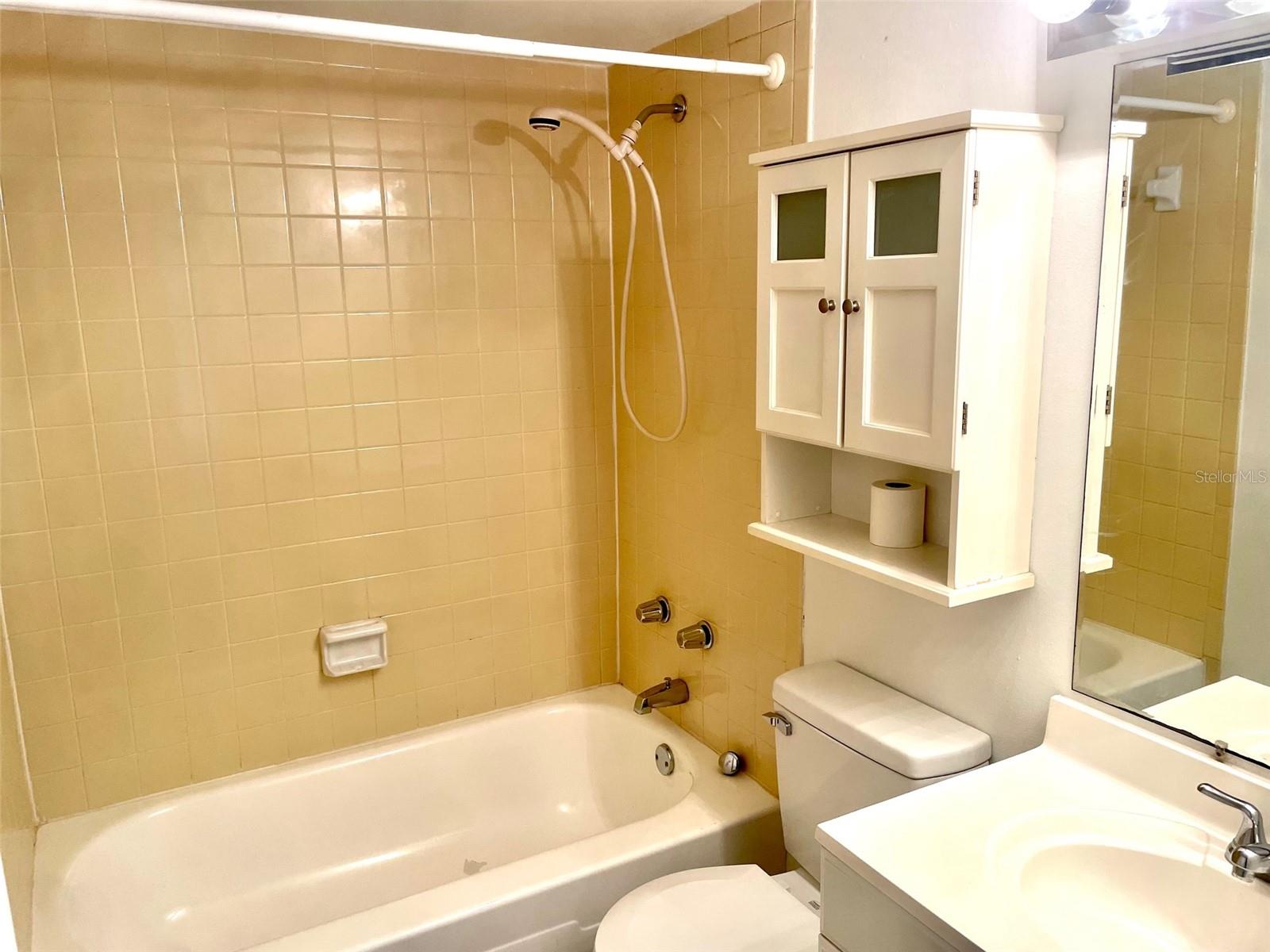 5820 N CHURCH AVE #207