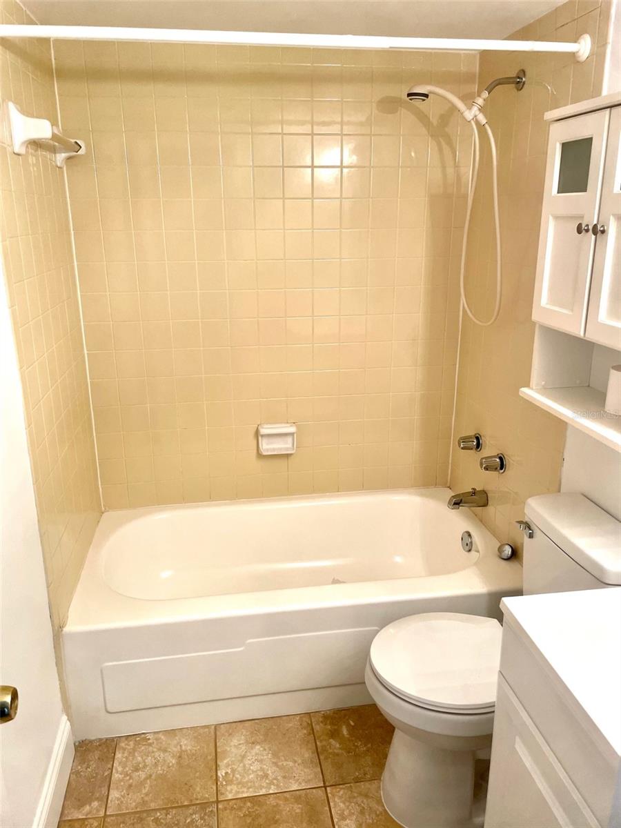 5820 N CHURCH AVE #207