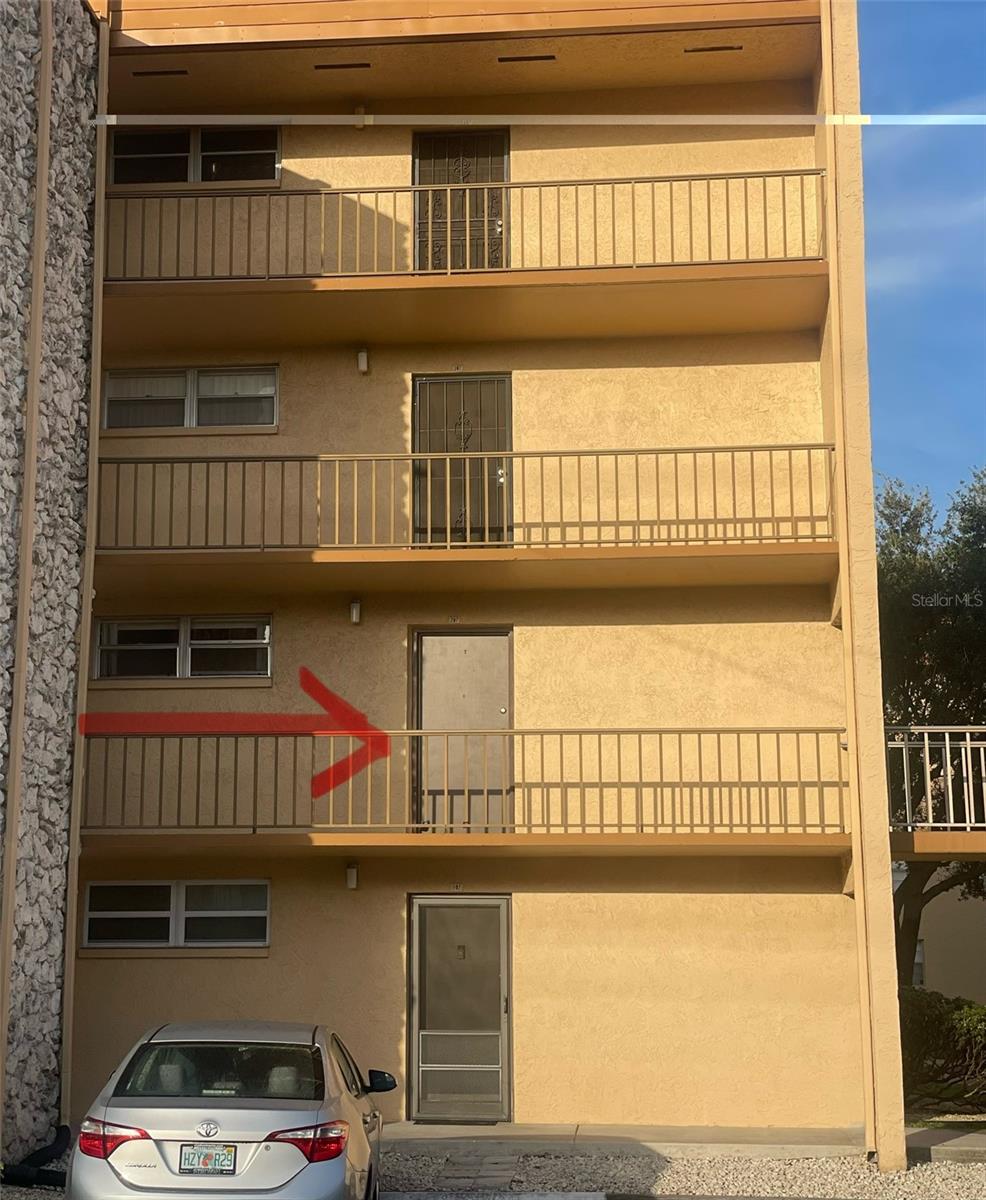 5820 N CHURCH AVE #207