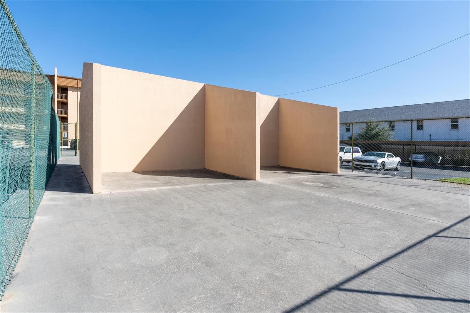 5820 N CHURCH AVE #207