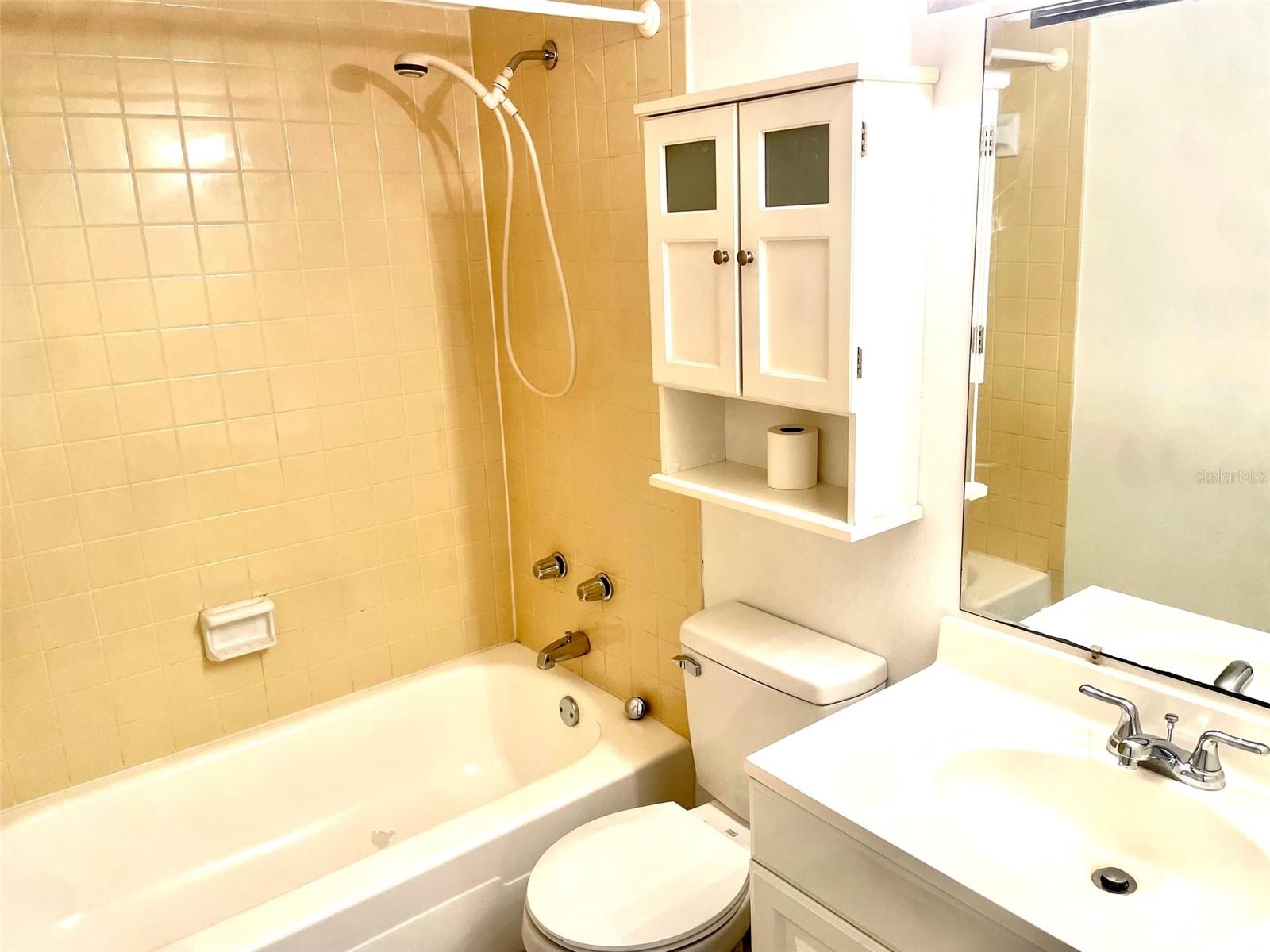 5820 N CHURCH AVE #207