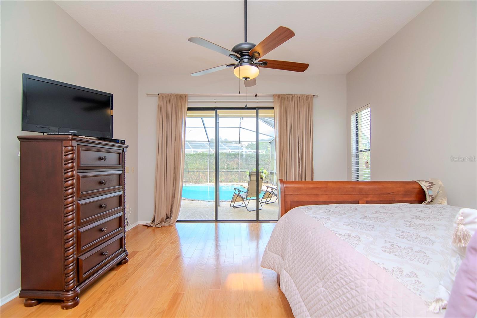 18902 EDINBOROUGH WAY