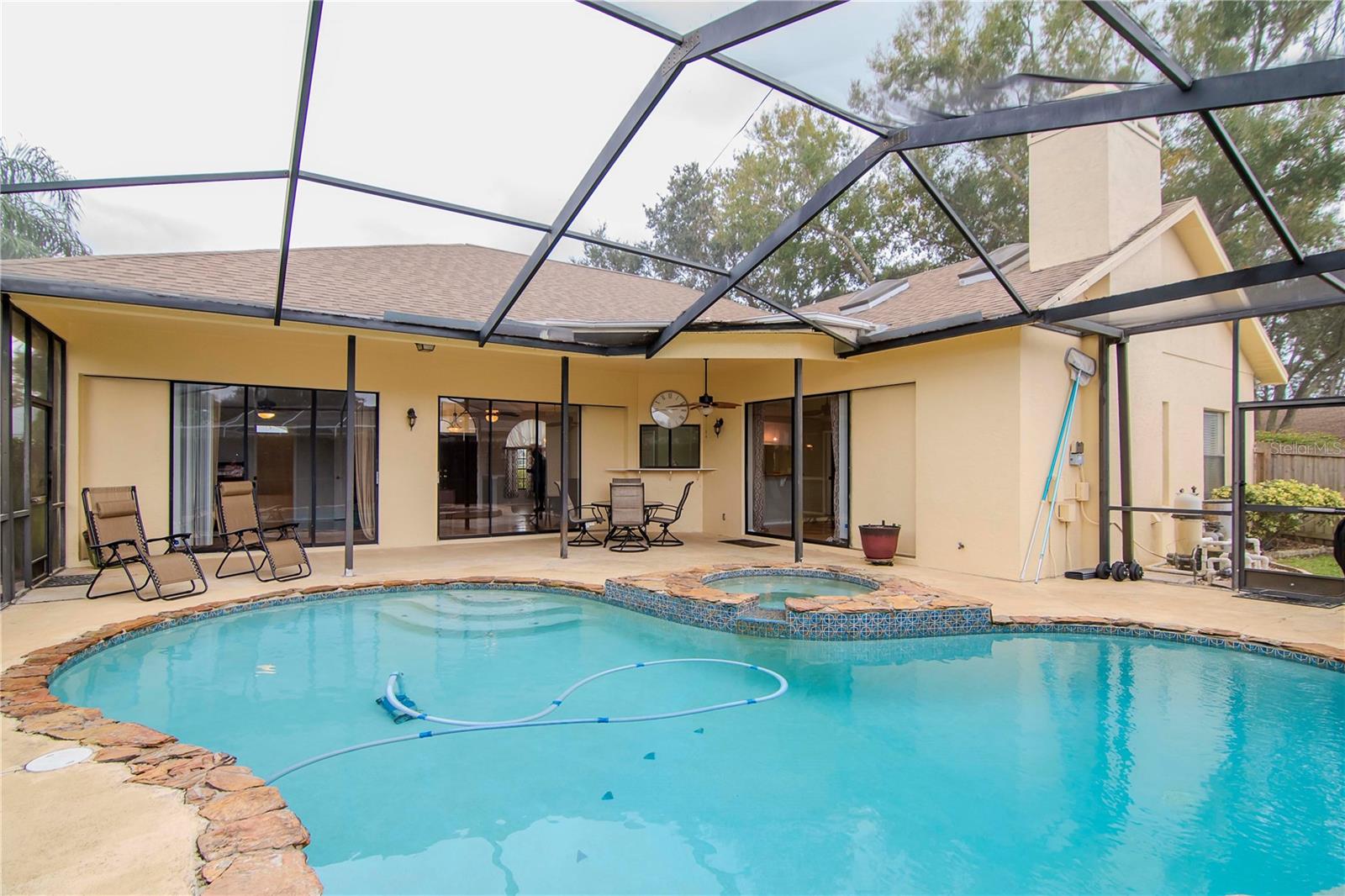 18902 EDINBOROUGH WAY