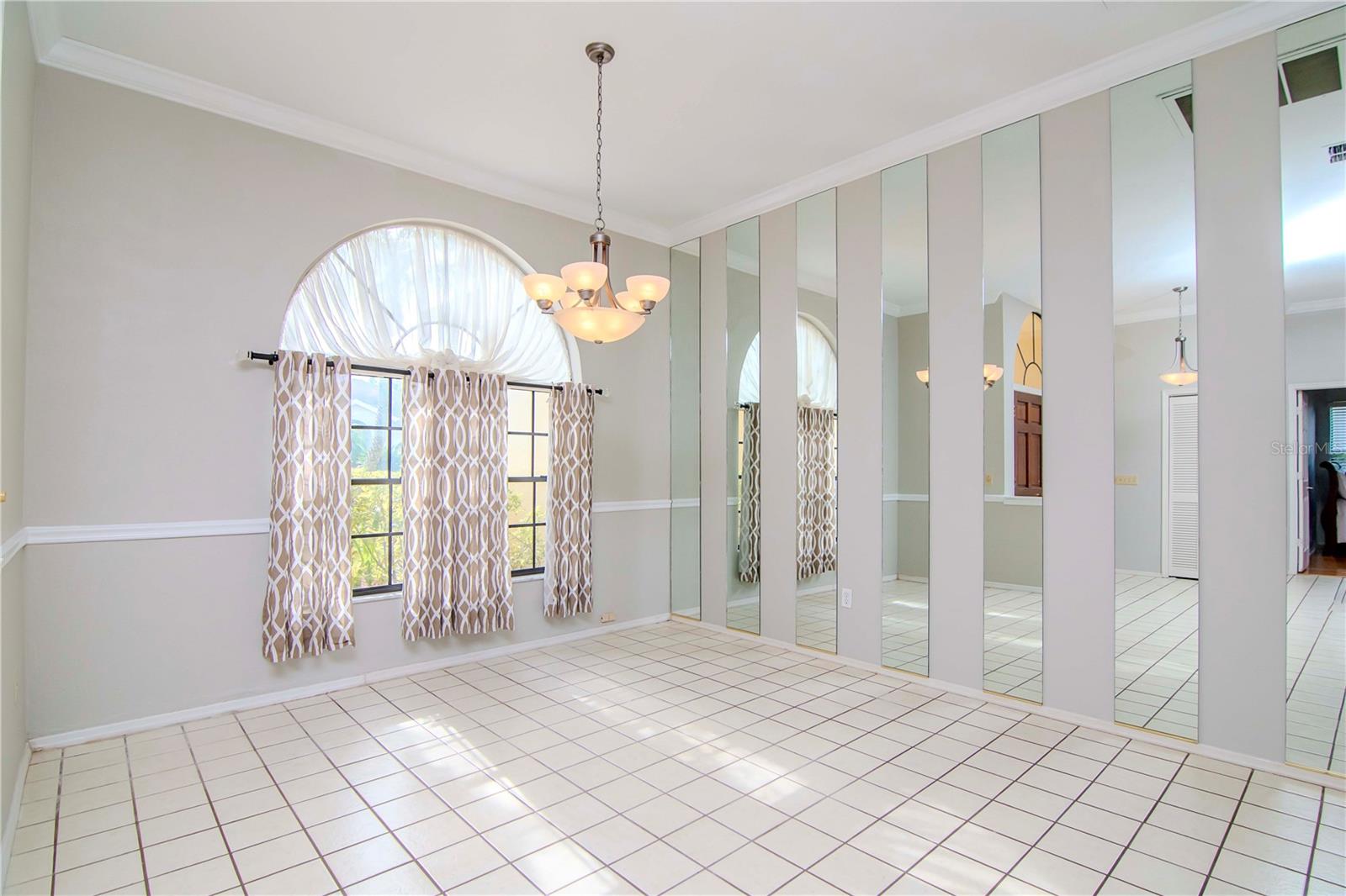 18902 EDINBOROUGH WAY