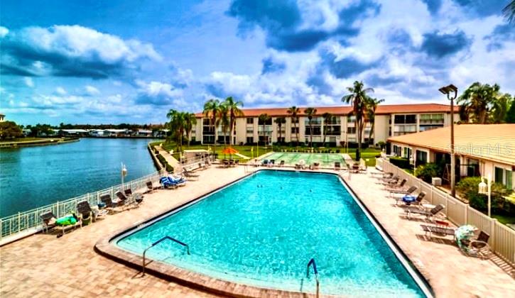 19029 US HIGHWAY 19 N #4-11