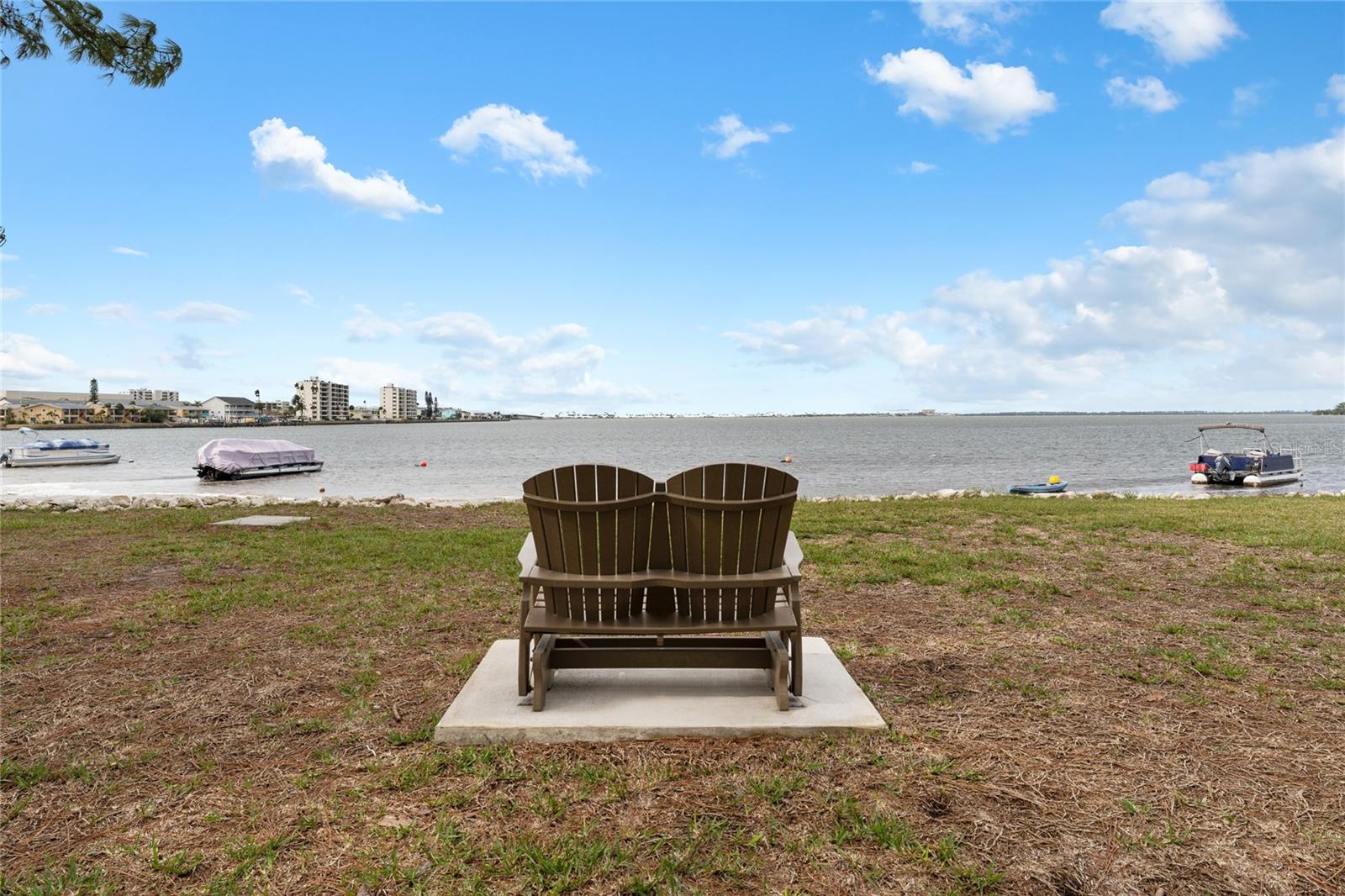 2700 BAYSHORE BLVD #588