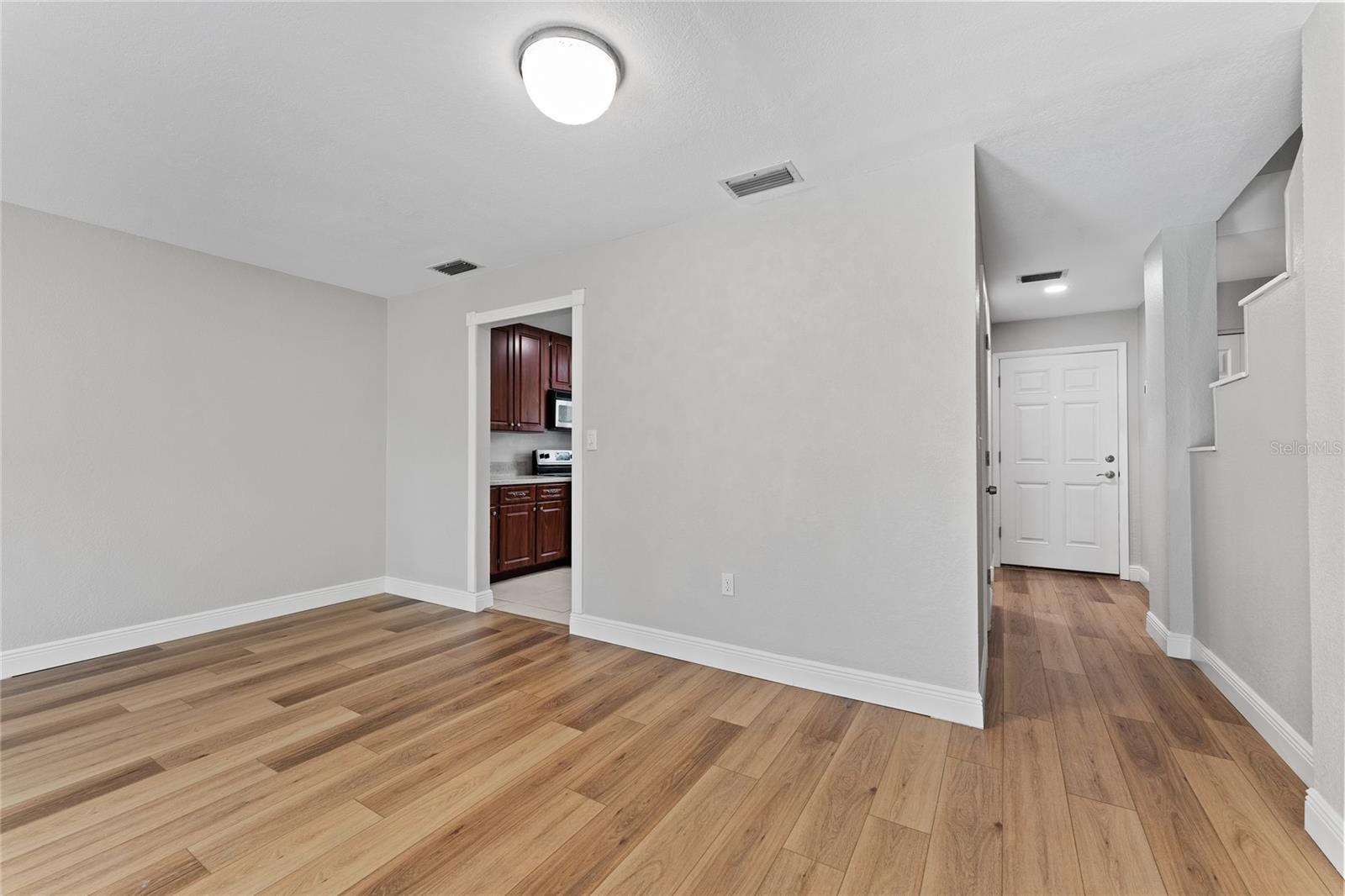 2700 BAYSHORE BLVD #588