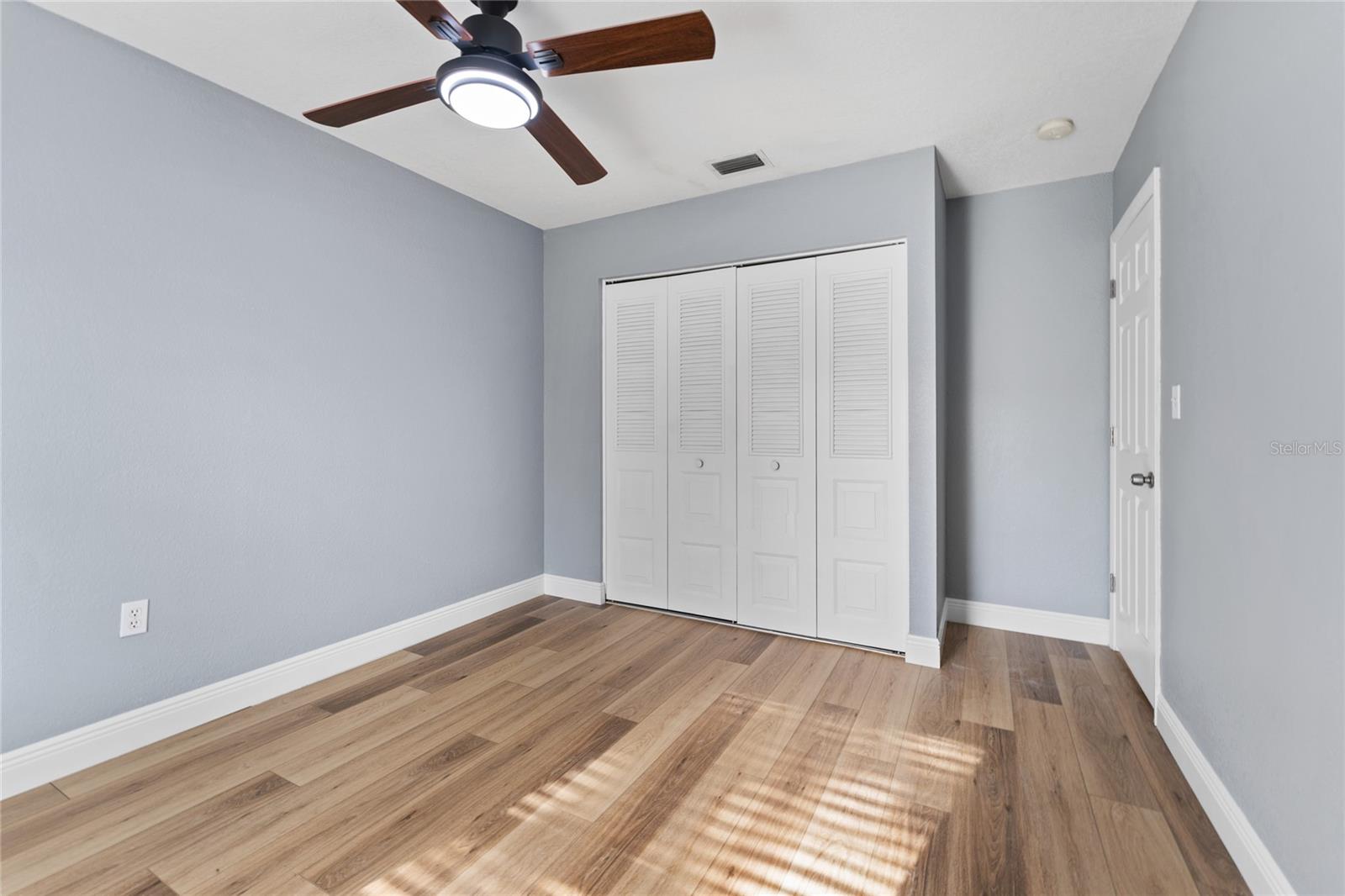 2700 BAYSHORE BLVD #588