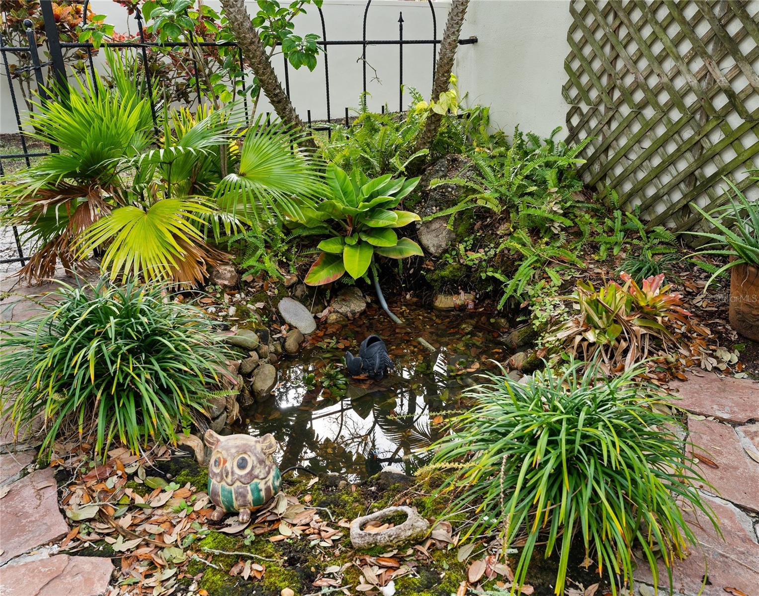 2700 BAYSHORE BLVD #588