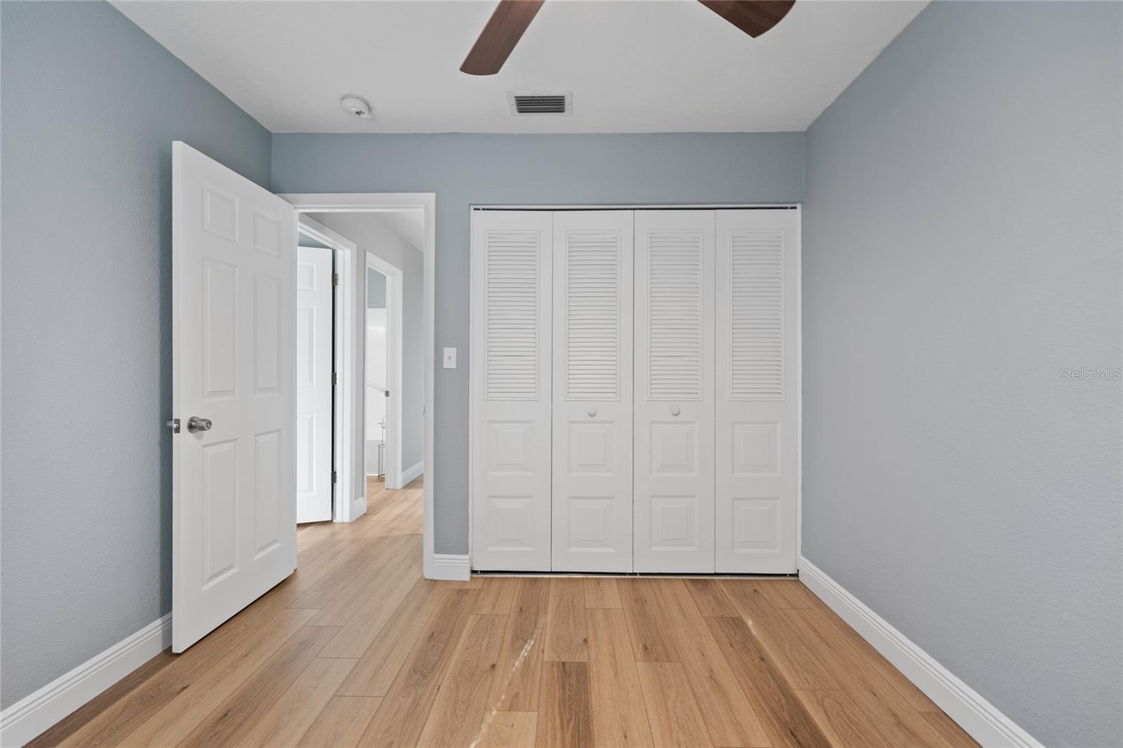 2700 BAYSHORE BLVD #588