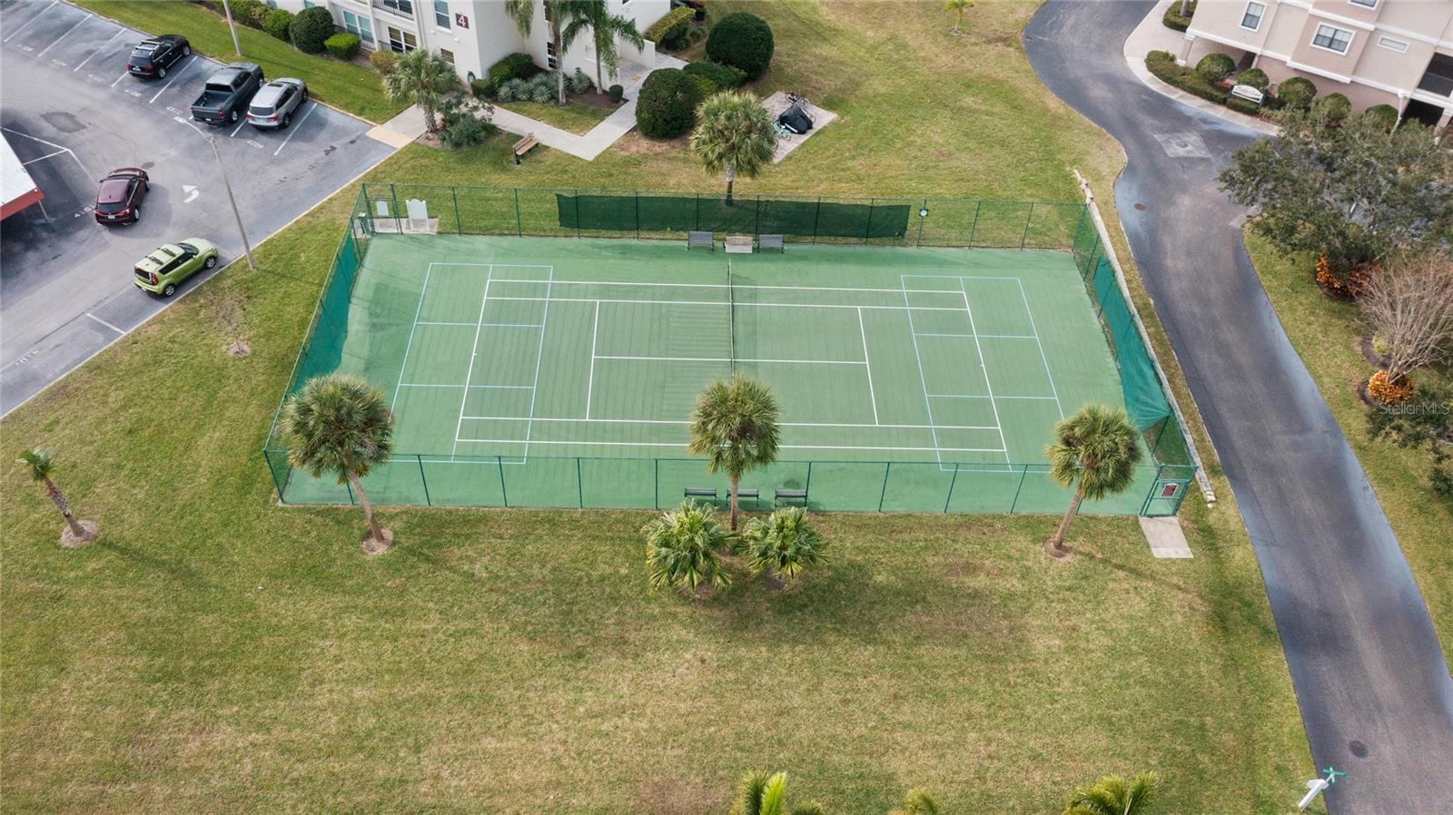 2700 BAYSHORE BLVD #588