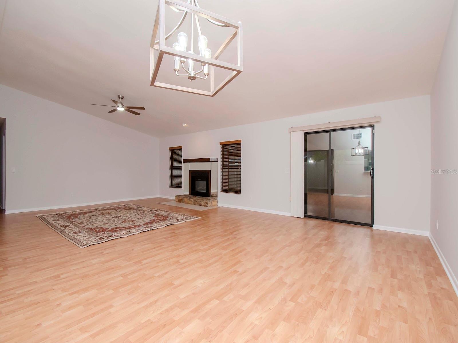 6706 PARADISE BAY WAY