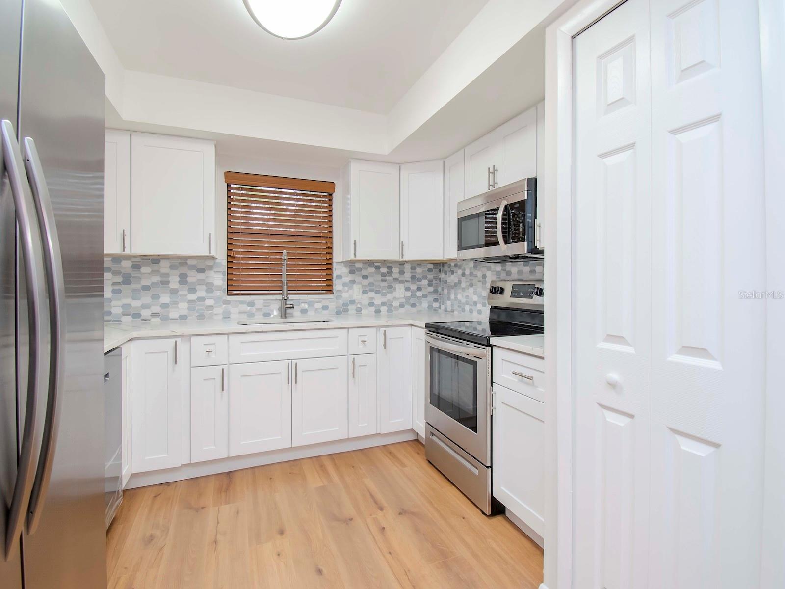 6706 PARADISE BAY WAY