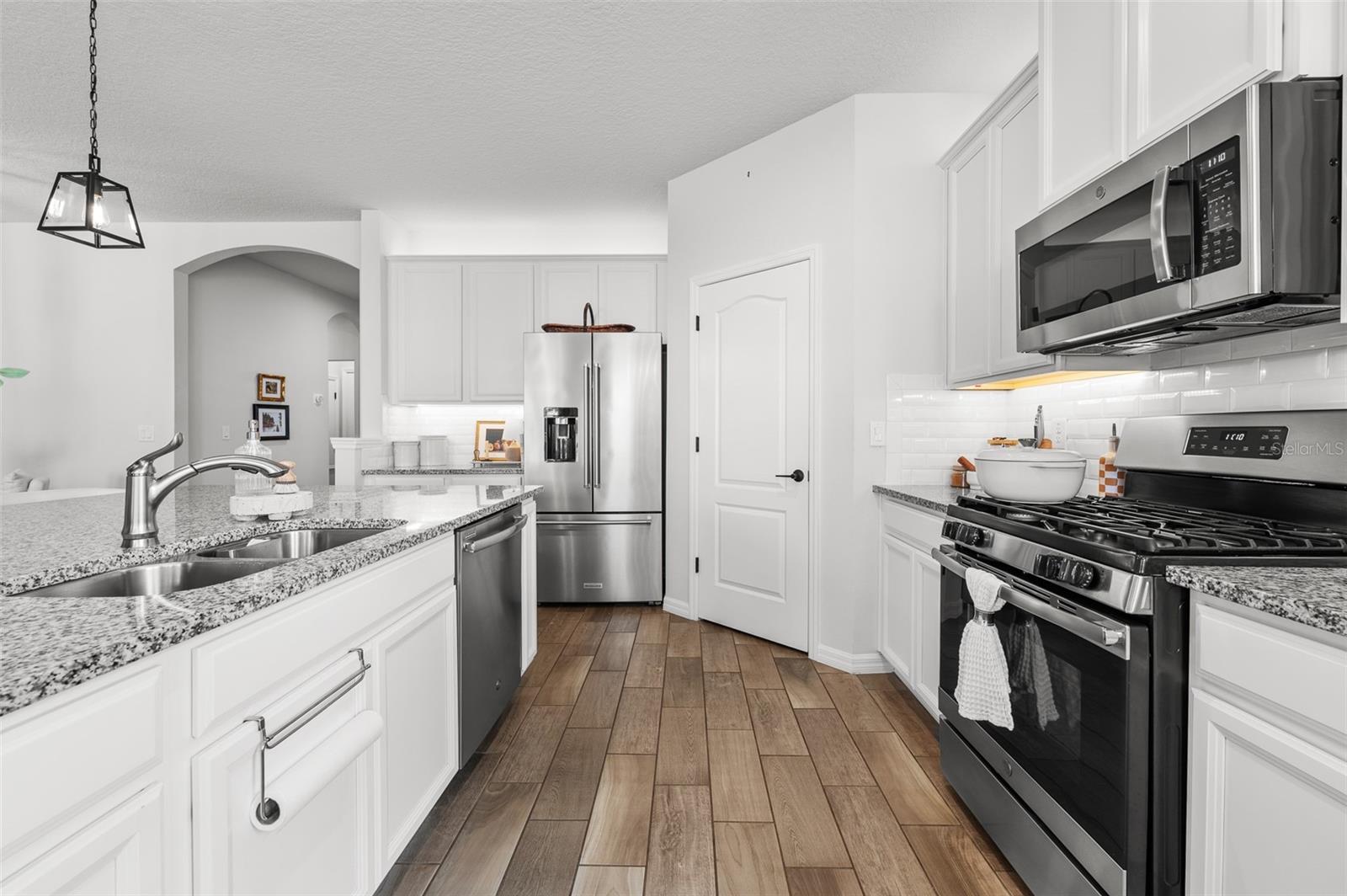 12212 BLUE PACIFIC DR