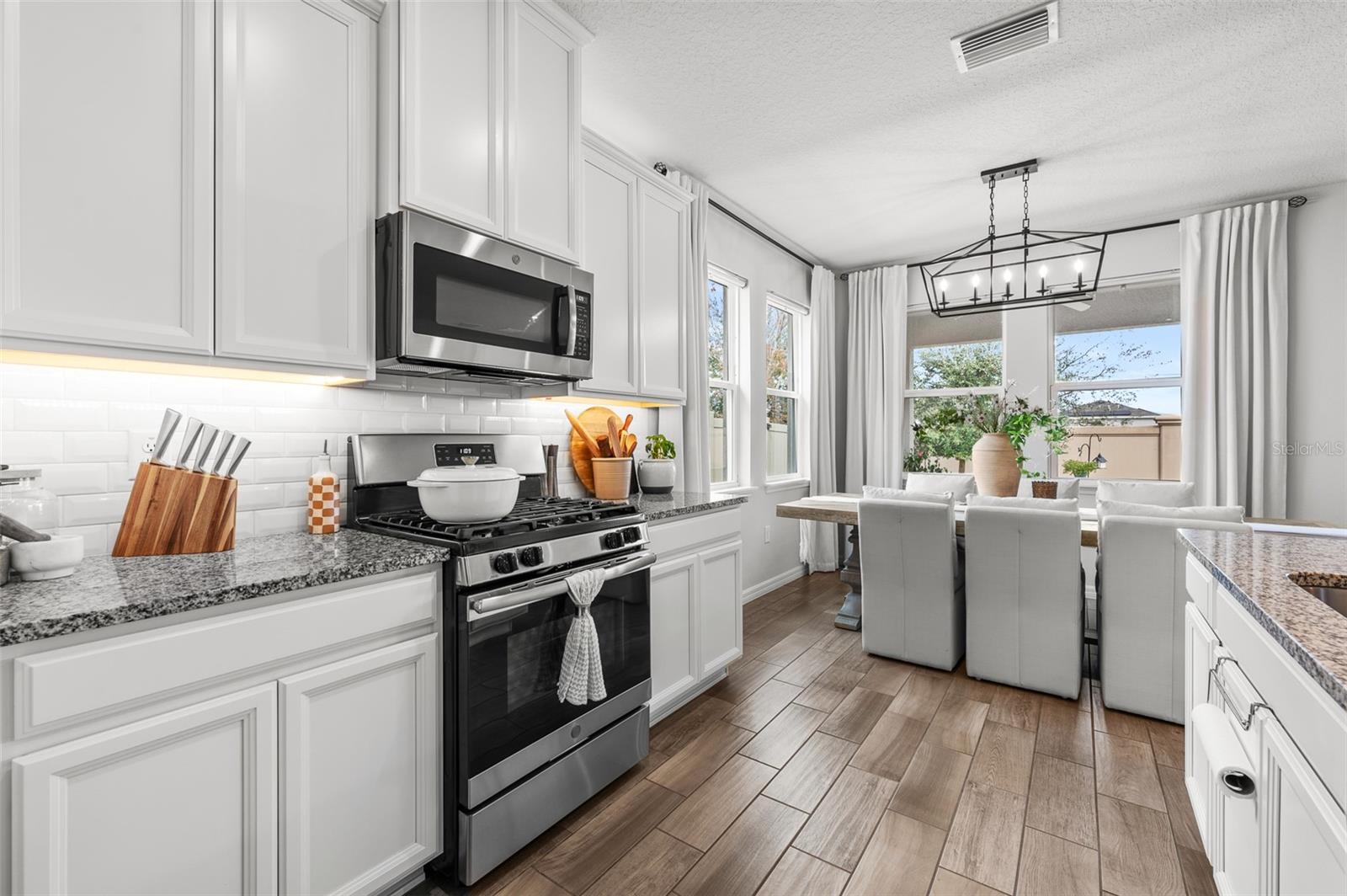 12212 BLUE PACIFIC DR