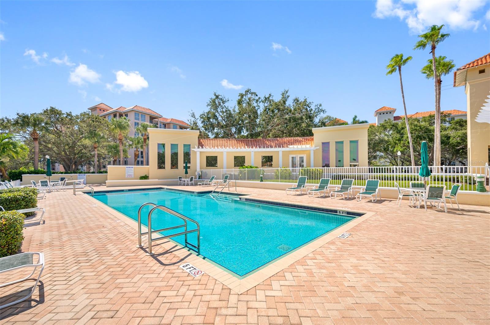 4801 OSPREY DR S #405