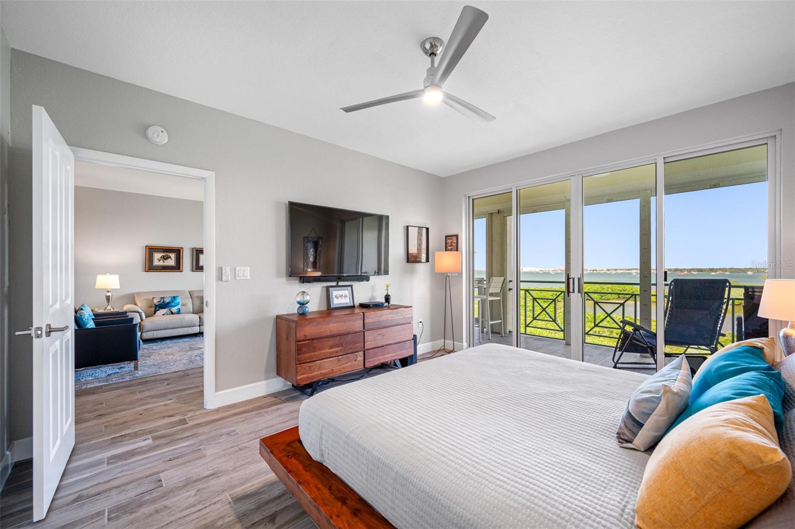 4801 OSPREY DR S #405