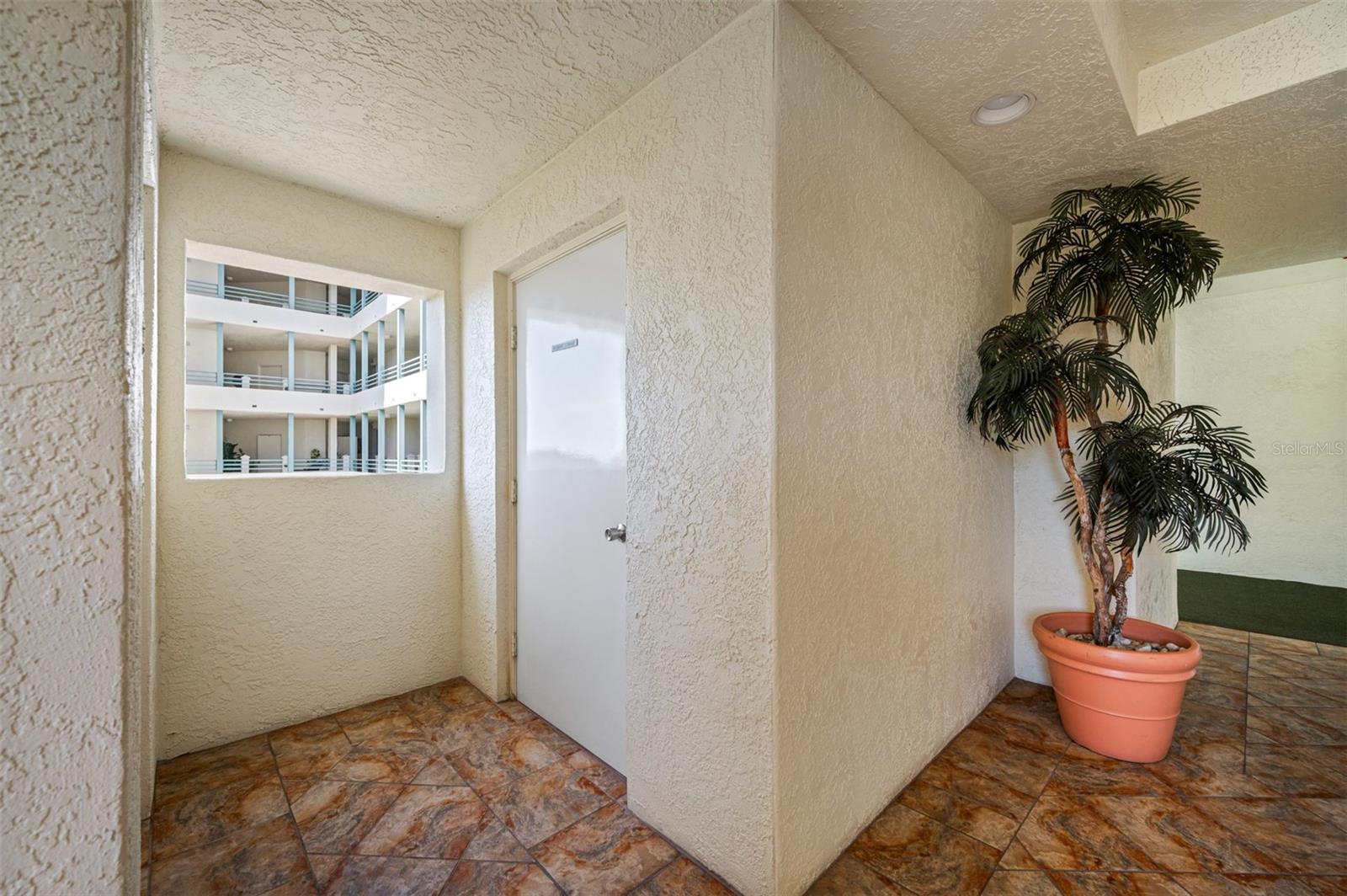 4801 OSPREY DR S #405