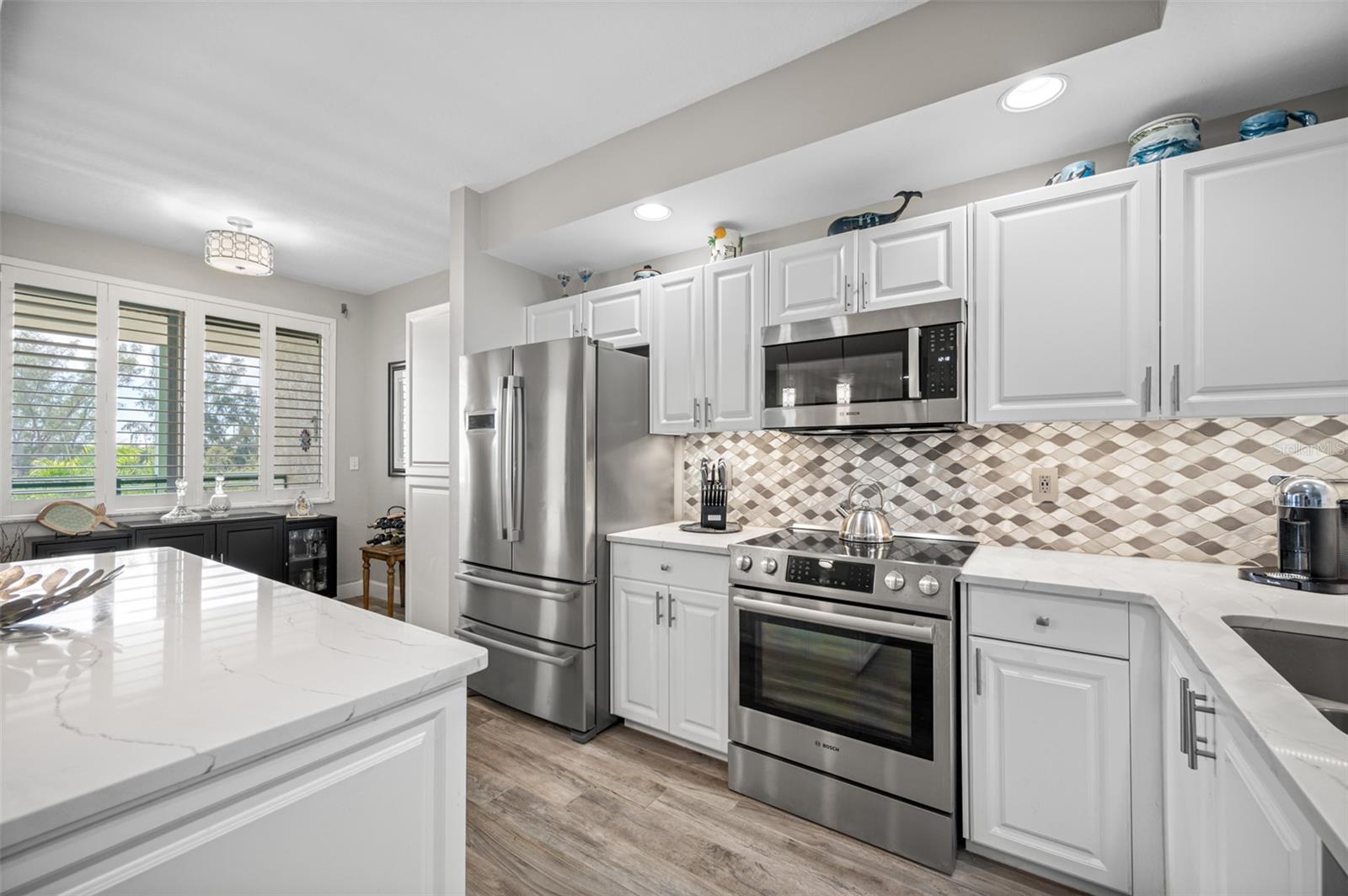 4801 OSPREY DR S #405