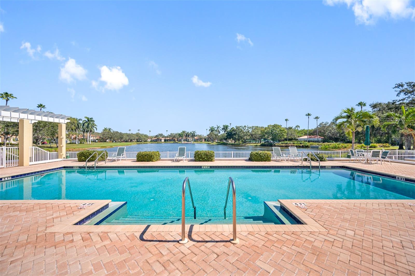 4801 OSPREY DR S #405