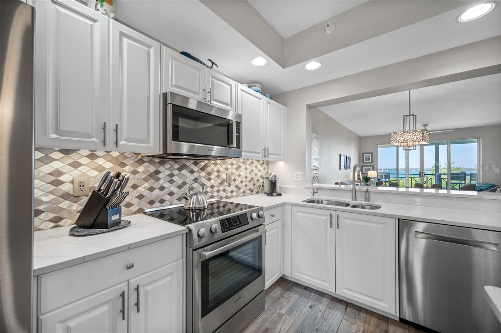 4801 OSPREY DR S #405