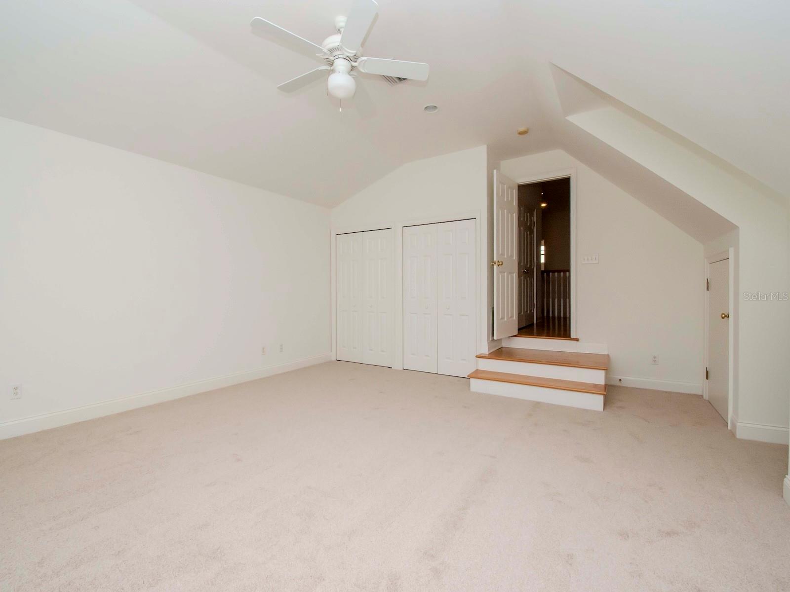 4417 W CULBREATH AVE