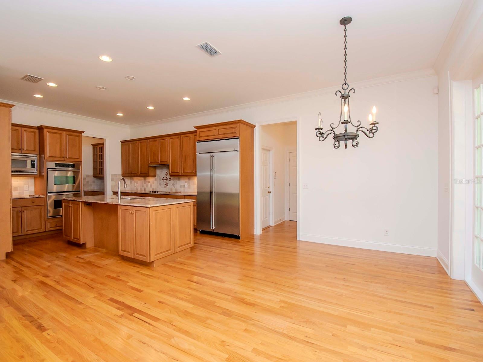 4417 W CULBREATH AVE